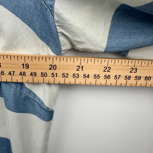 Stars and Stripes T&W Designs Patriotic Flag Womens Denim Style shirt Small - Picture 10 of 13